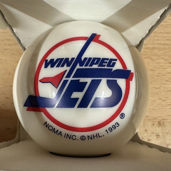 Vintage Noma Collectables Winnipeg Jets 1993 Christmas Ornament Canada - Picture 3 of 4